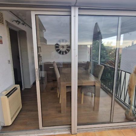 Appartement En Bord De Plage - A 50 M De La Mer Canet-en-Roussillon Exteriör bild