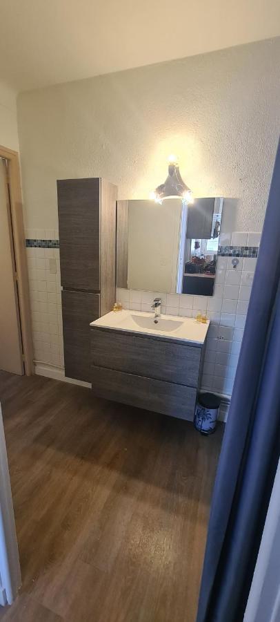 Appartement En Bord De Plage - A 50 M De La Mer Canet-en-Roussillon Exteriör bild